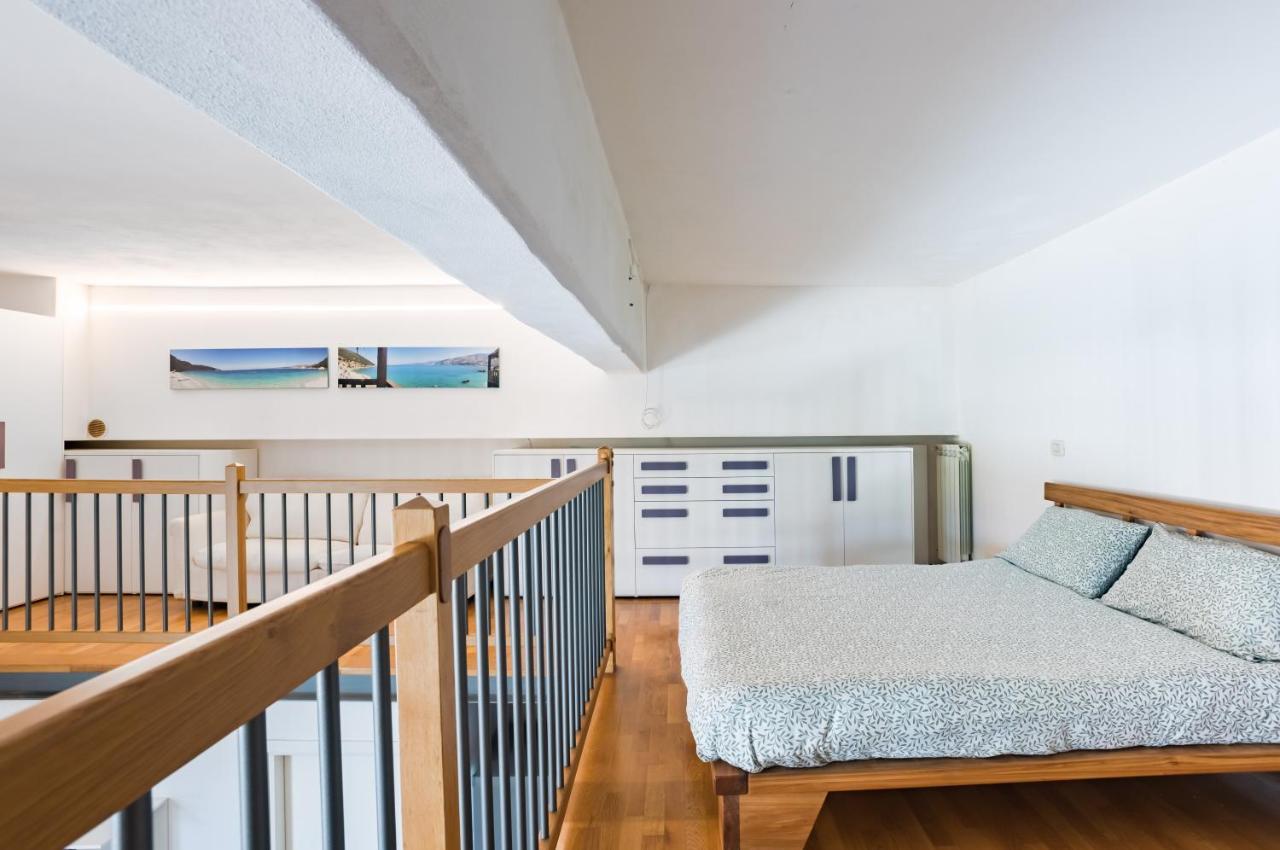 Loft P.ta Pispini: Near Piazza Del Campo W/parking Apartamento *